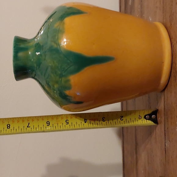 Ceramic Vase - Picture 6 of 7